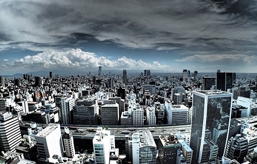 疎外感を抱く都会の町並み