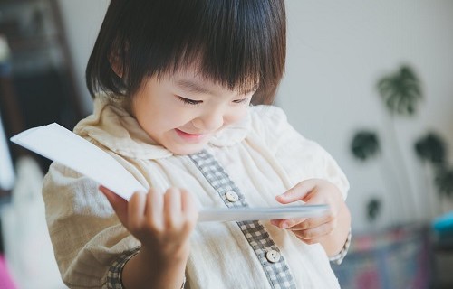 尊敬される人でなくても得る自己肯定感