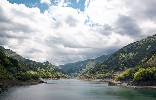 旦那嫌い山にこもる